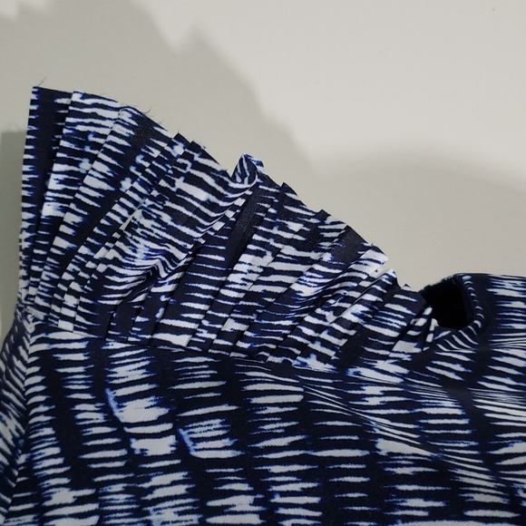 Banana Republic Blue/ White Dress w Pleats, Sz 0 - Picture 4 of 8